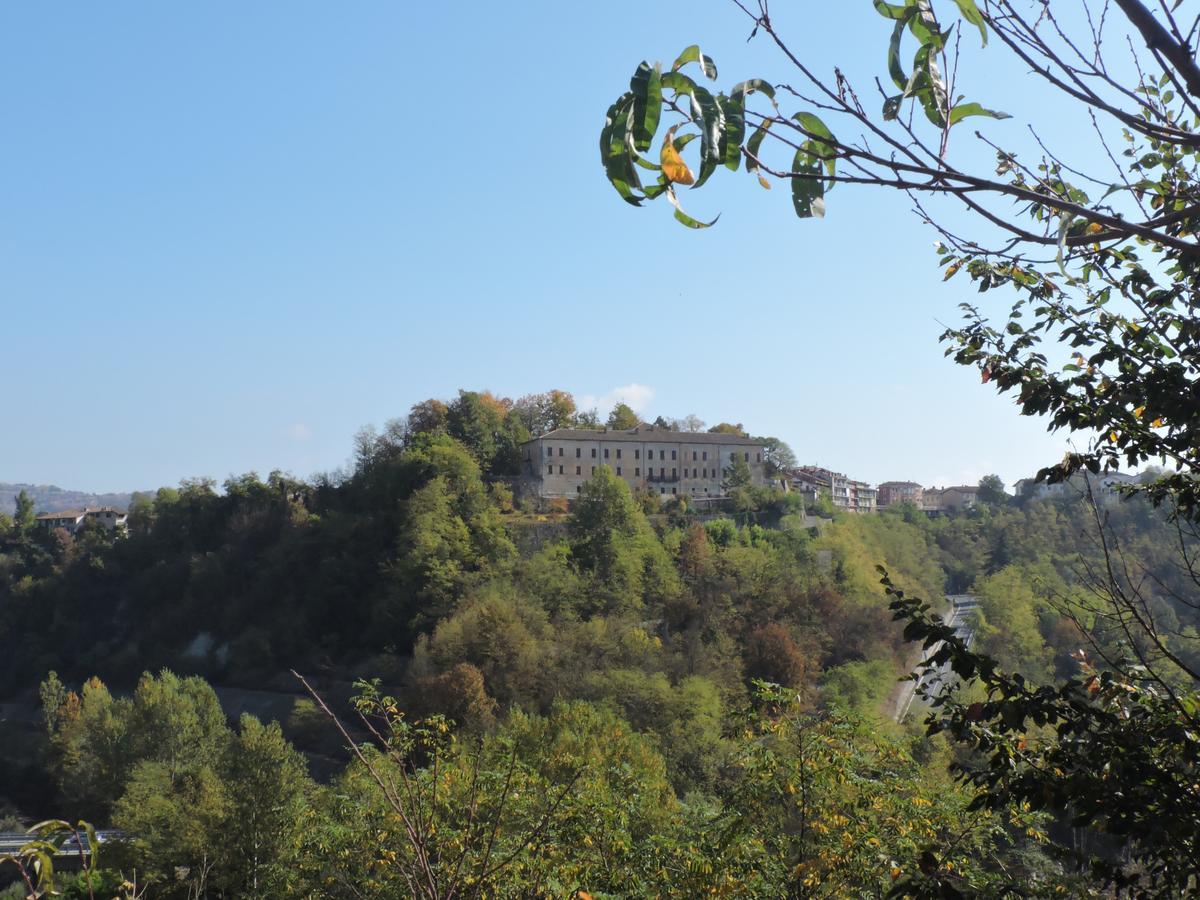 Locanda Montecarlo Lesegno 외부 사진